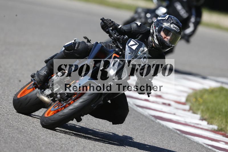 /Archiv-2025/48 25.08.2025 Cornu Master School ADR/blau-bleu/79